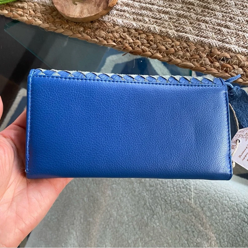 💙 GENUINE LEATHER BLUE SAGE GREY WOVEN WALLET!